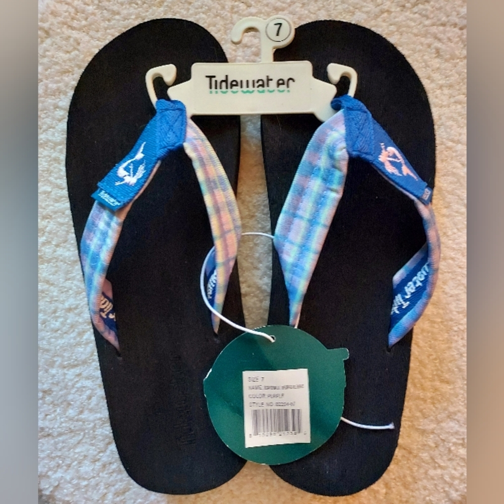 Tidewater Blue & Purple Plaid Flip Flops NWT Size 7